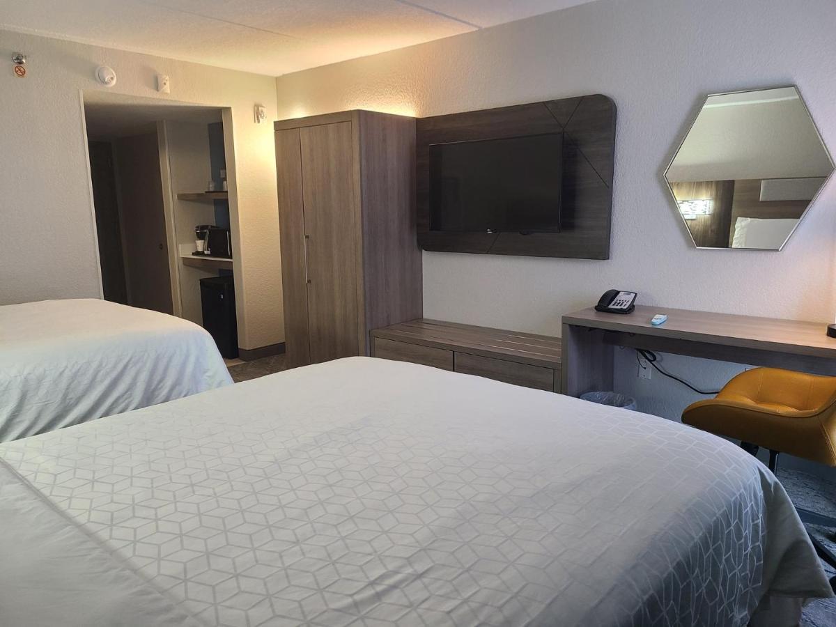 Holiday Inn Express Fort Lauderdale North - Executive Airport By Ihg Екстер'єр фото