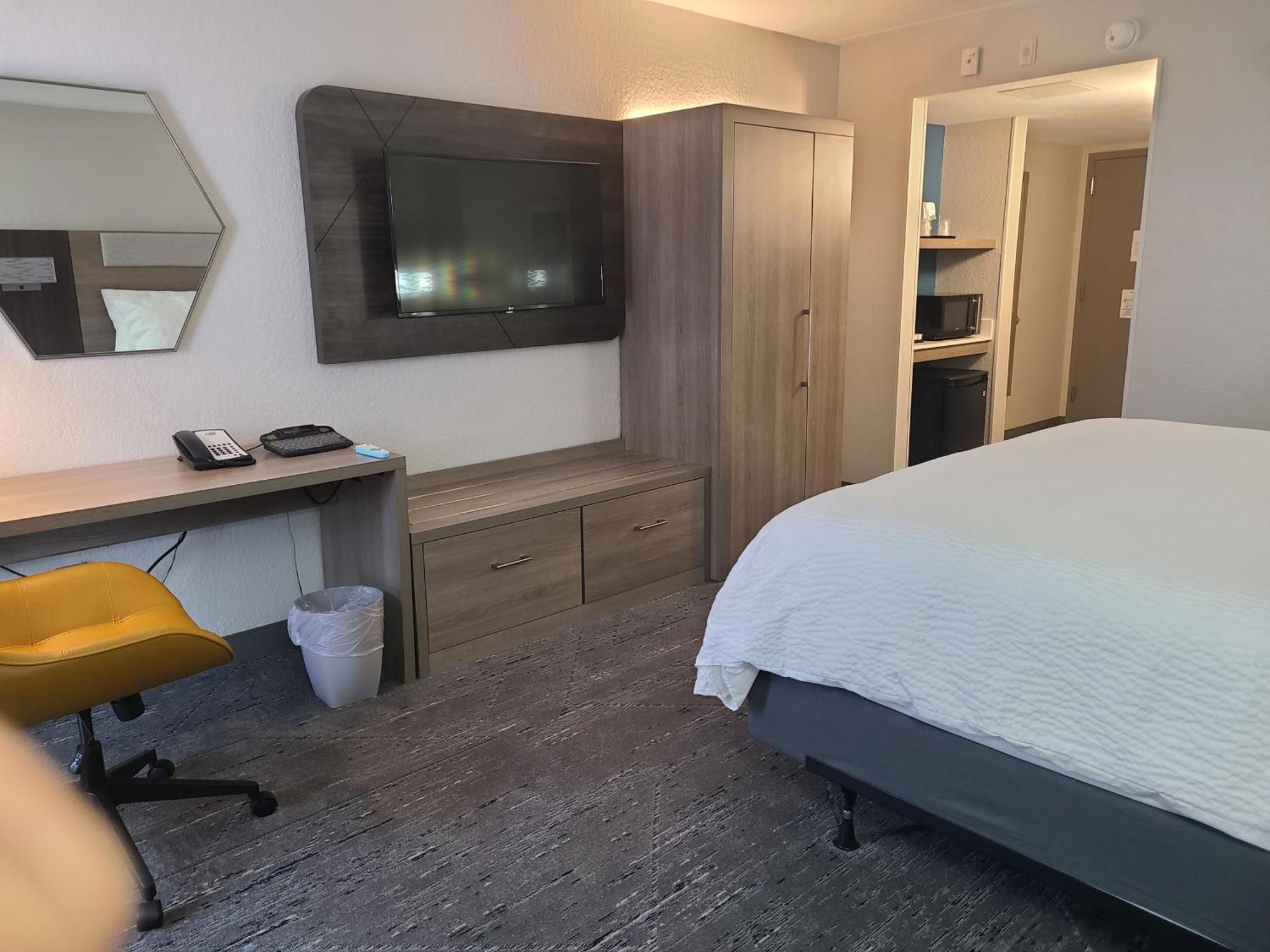Holiday Inn Express Fort Lauderdale North - Executive Airport By Ihg Екстер'єр фото
